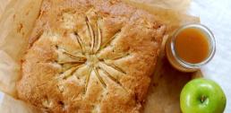 Recipe of the Week - Apple Cake with Cider & Maple Syrup Sauce